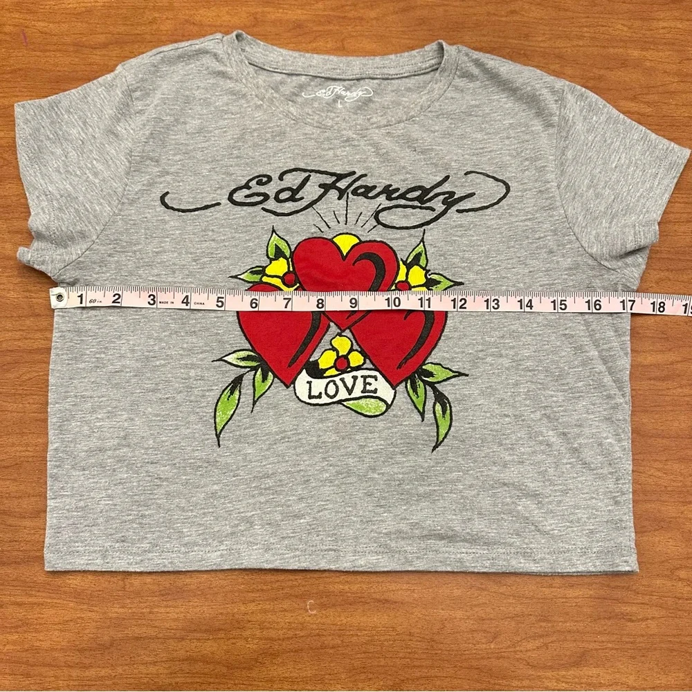 Ed Hardy Gray Cropped Top Tee Y2K Love Hearts Flash Tattoo Size Large Signature - Picture 3 of 8